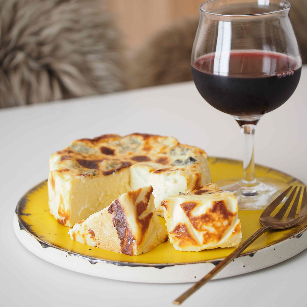 「MAHOROWA」PREMIUMバスクブルーチーズケーキ